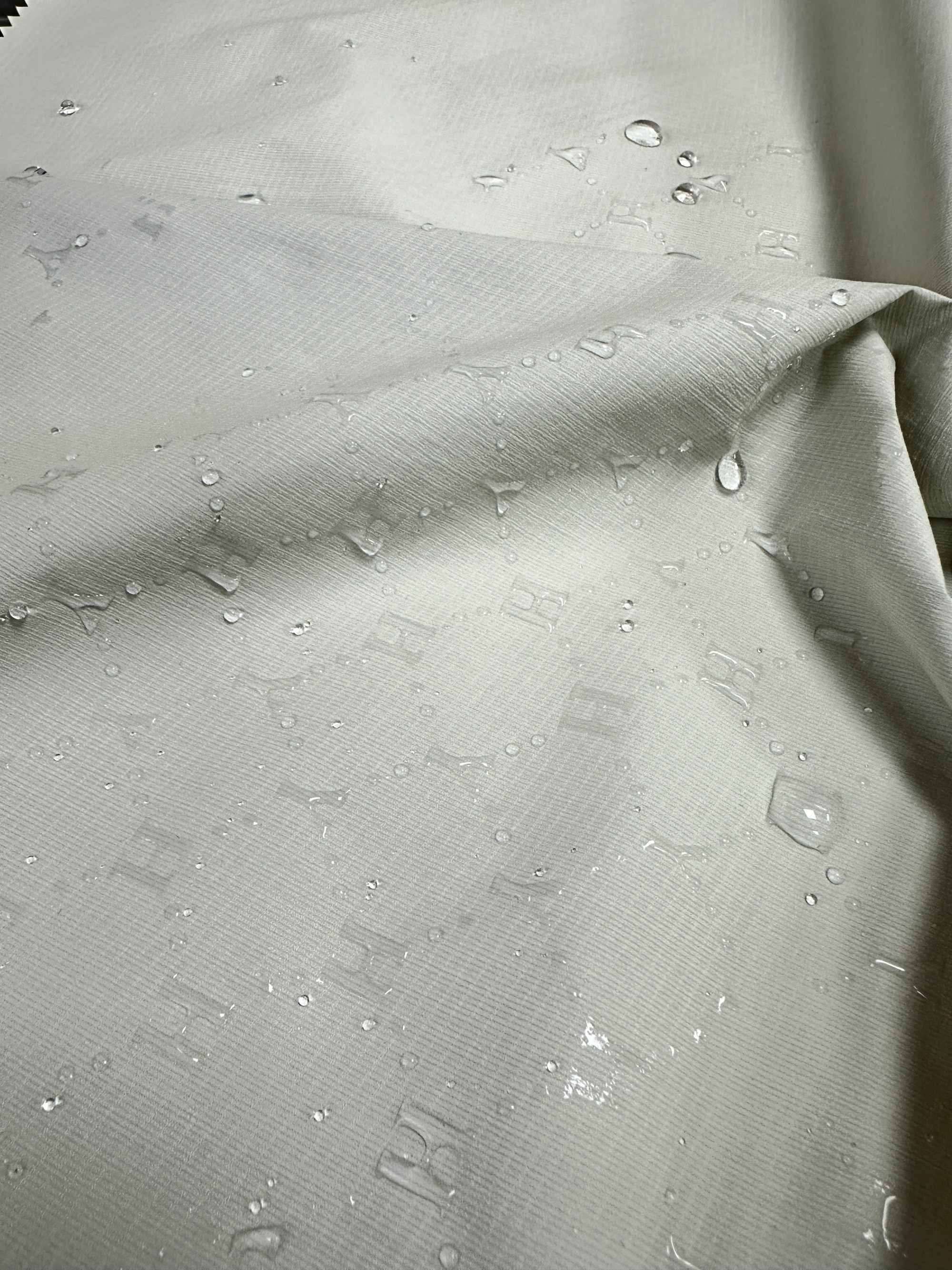 Water-reactive floral fabric   