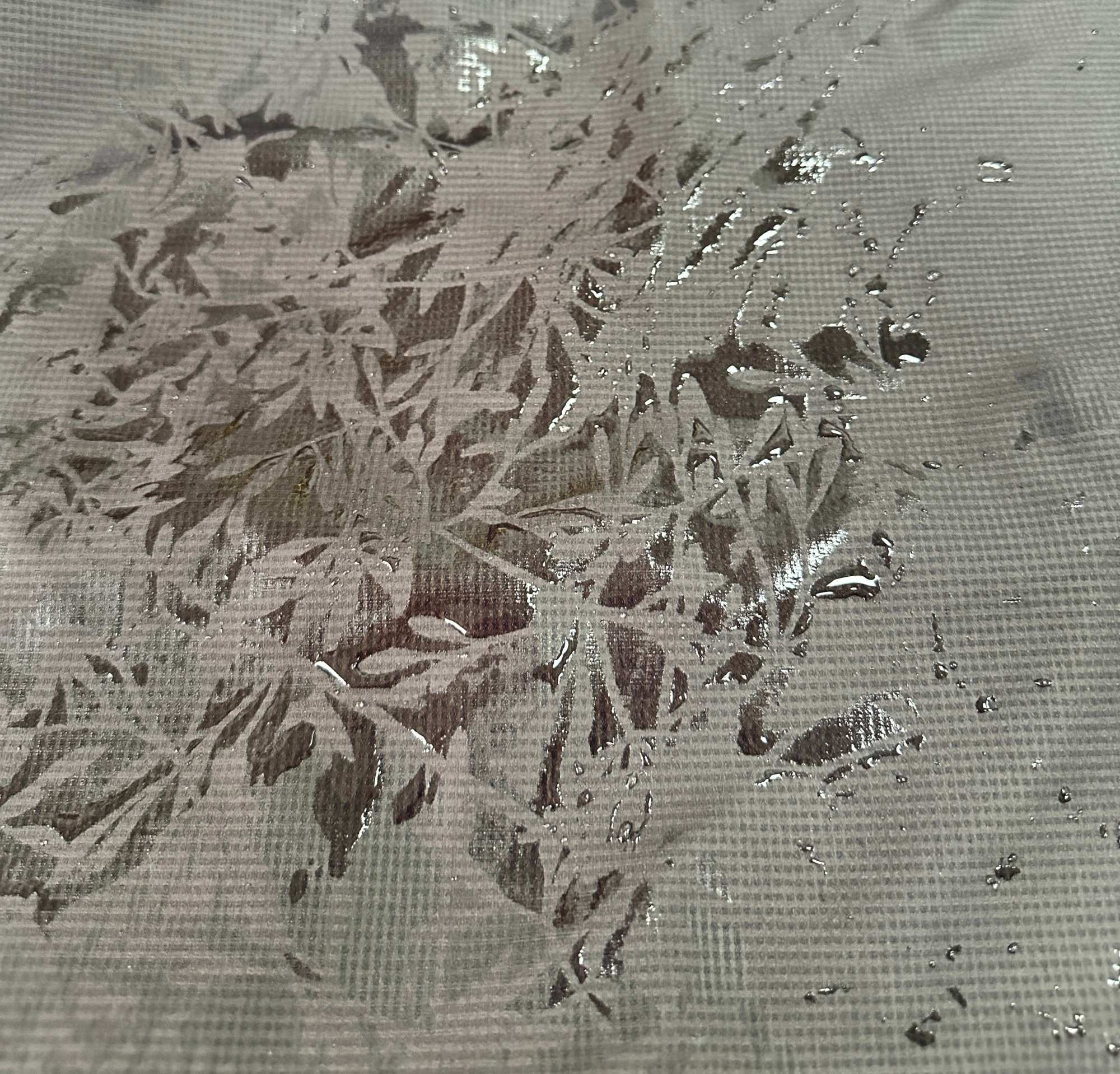 Water-reactive floral fabric   