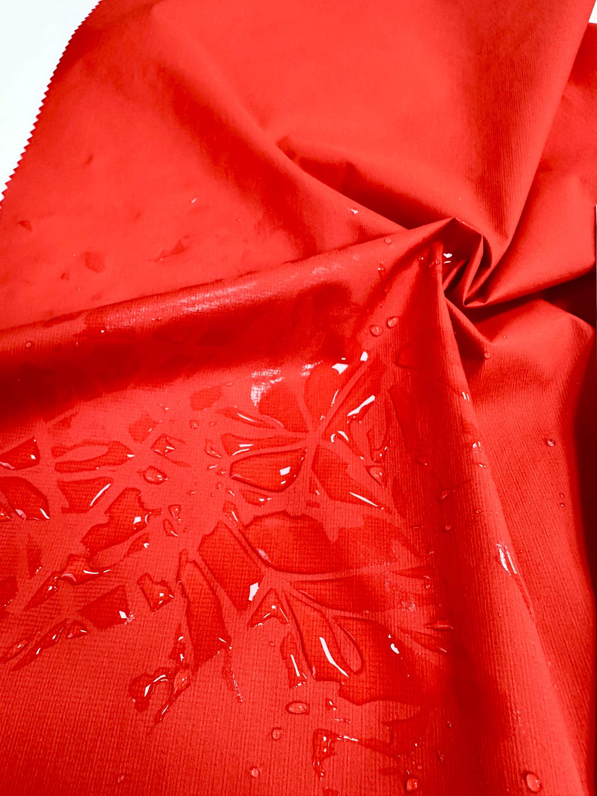 Water-reactive floral fabric   